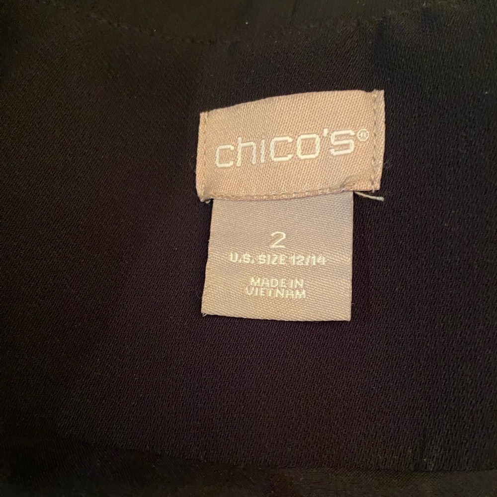 EUC  Chicos Lightweight Ruched Sleeves Blazer Size 1 (L) - Picture 8 of 9
